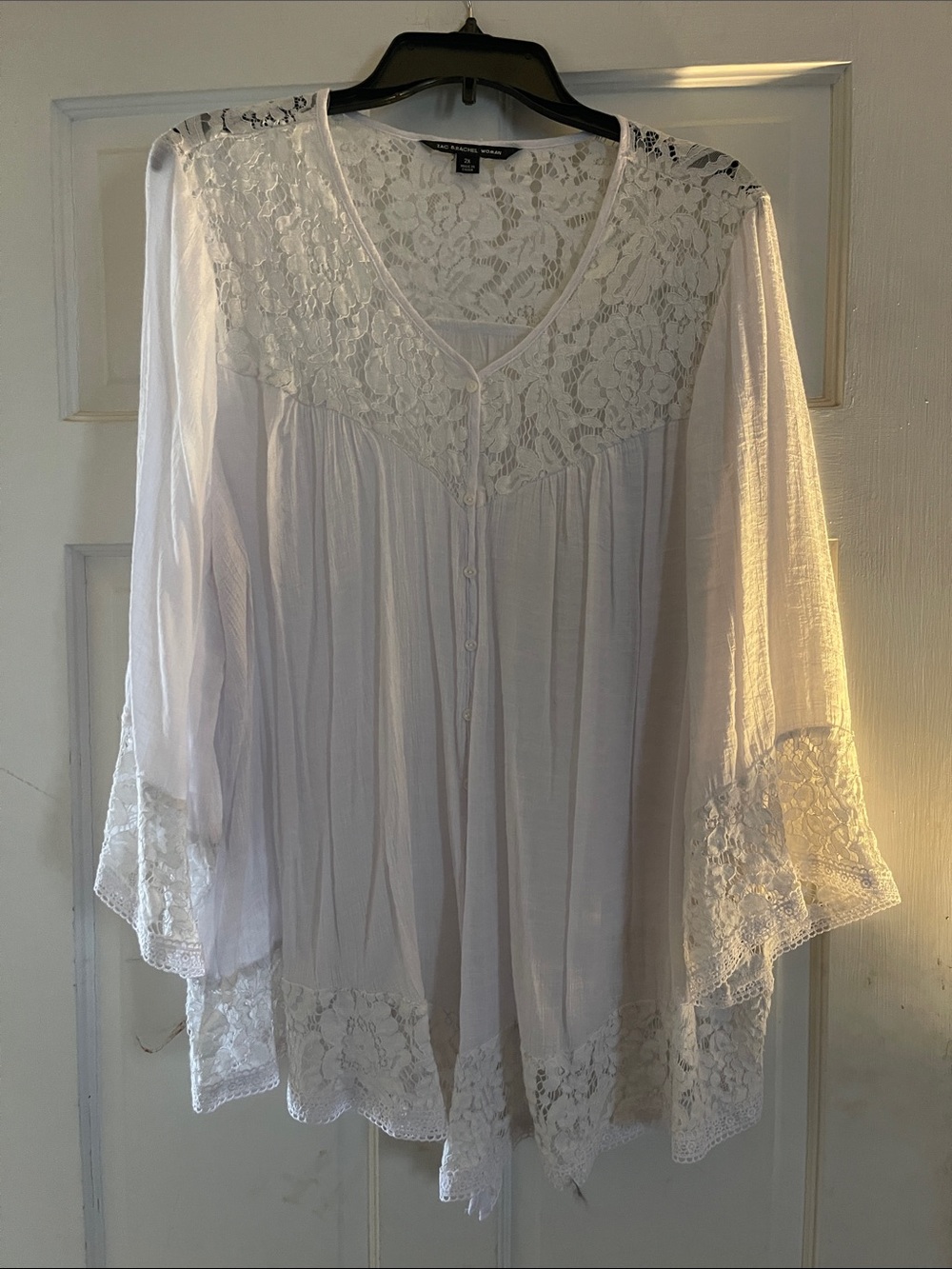 Zac & Rachel White Lace Yoke Button-Front Tunic